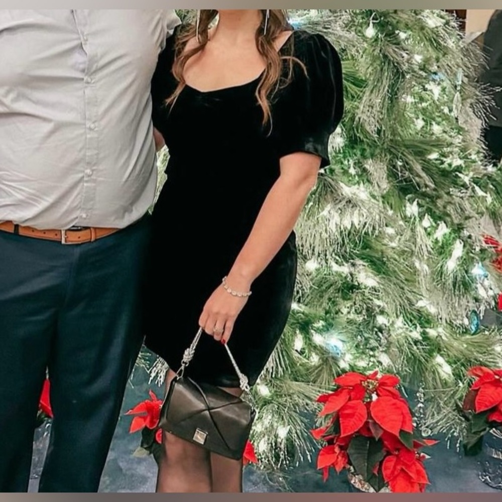 Black Lulus dress